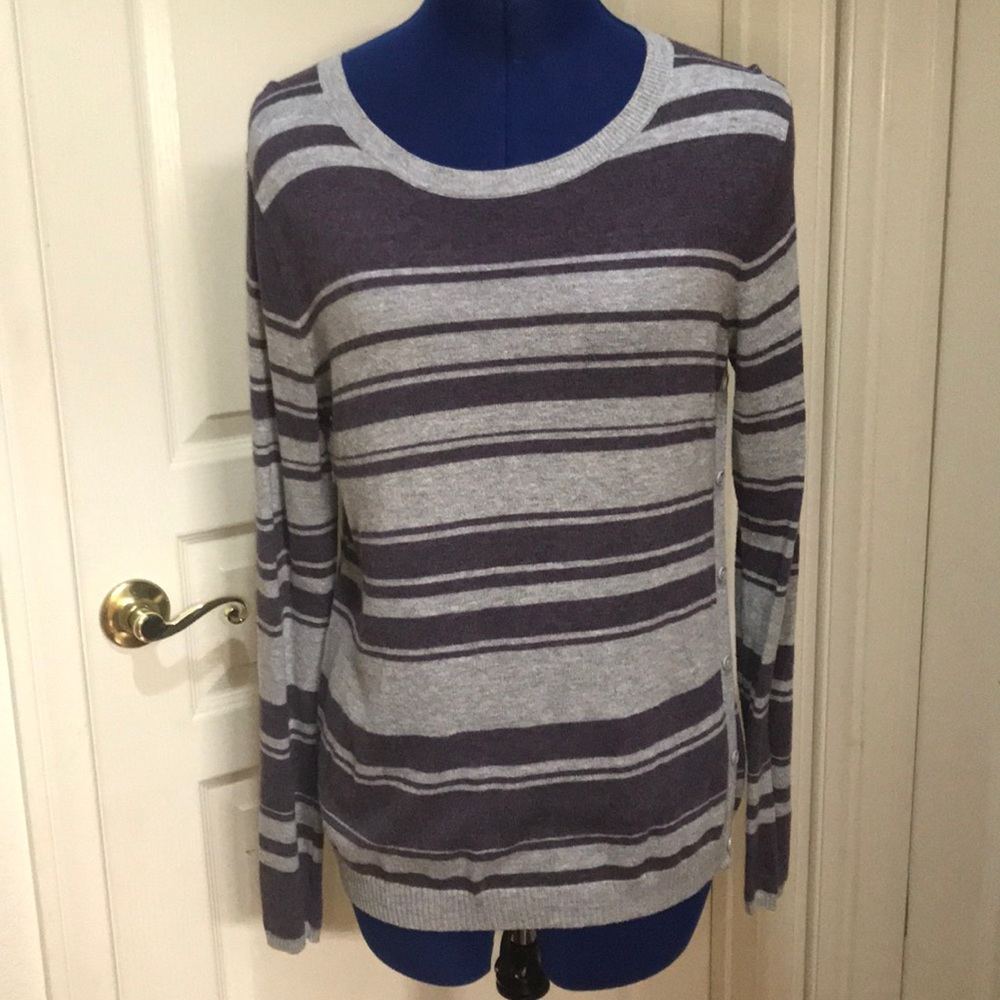GAP Purple & Gray Lightweight Sweater Size Medium
